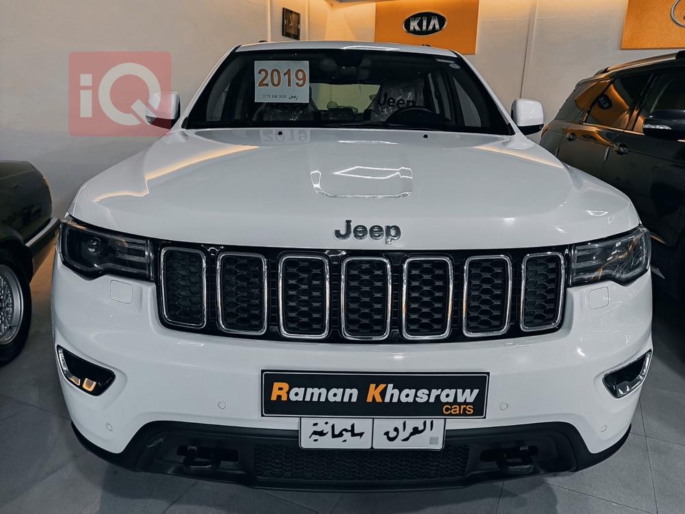 جیپ گراند شیرۆکی